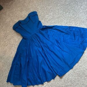 Elegant Blue Strapless/Halter Dress
